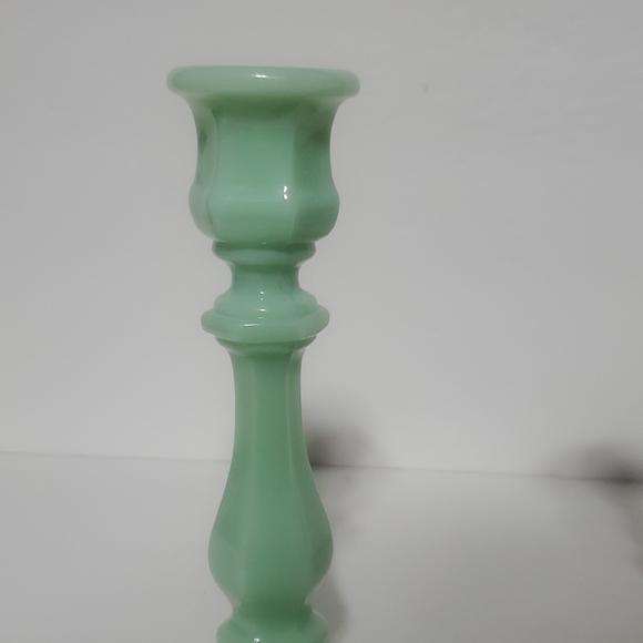 Jadeite Elegant Candle Holders Set - Picture 5 of 5